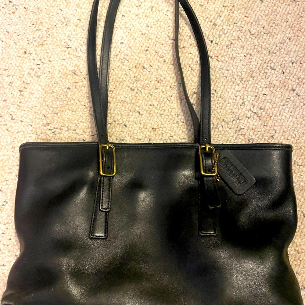 COACH Medium Black Glove Leather Tote Bag Purse